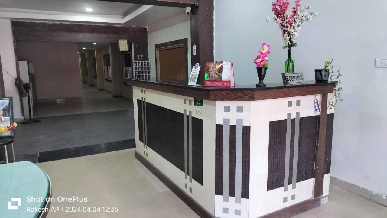 Hotel Paradise Convention Bhubaneswar Exterior foto
